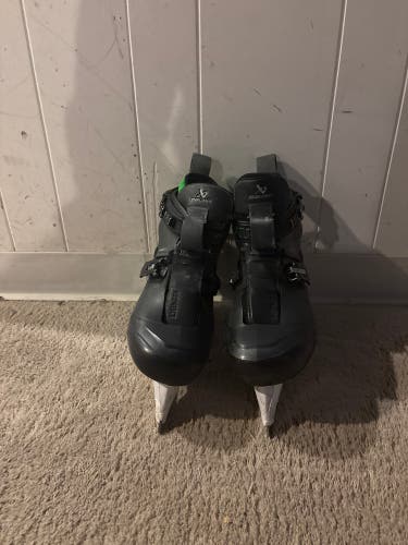 2022 Bauer Konekt Hockey Goalie Skates Regular Width 11 (Used)
