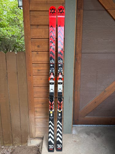Volkl Racetiger GS 188 cm Racing Skis with Metal Plates- Max Din 20 Excellent Used Condition