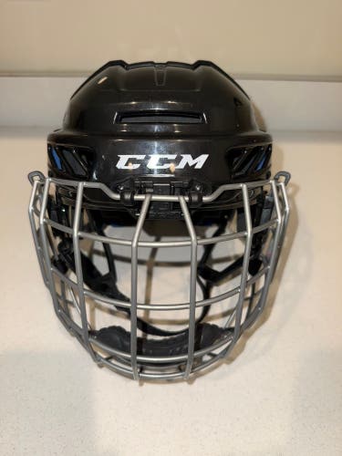 CCM FitLite 3DS Helmet (Used)