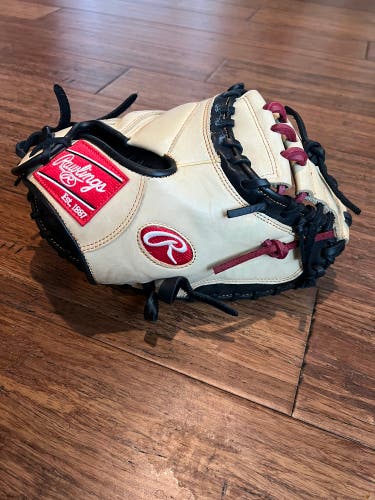 Rawlings Gold Glove Elite RH Catcher's Glove 33" (Used)