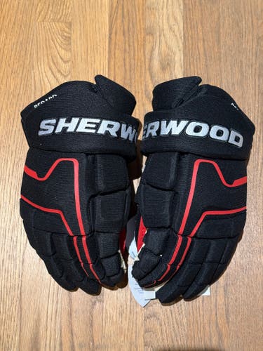 Sherwood Connor Bedard Blackhawks Pro Stock Hockey Gloves, 14" (NEW)