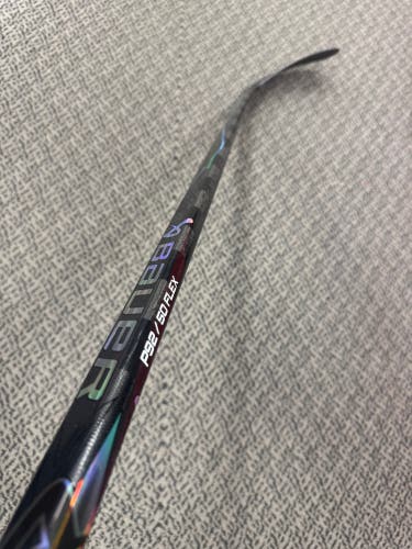 Junior Black Bauer Vapor Flylite Left Hand Hockey Stick P92 50 Flex (New)