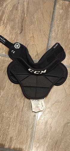 CCM Goalie Neck Guard S/M