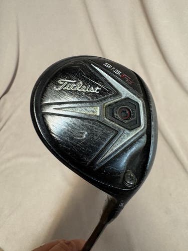 Men's Titleist 915 Fd Right Handed Fairway Wood Regular Flex 3 Wood Graphite Shaft (Used)
