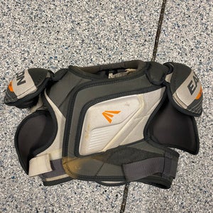 Large Junior Easton M3 Shoulder Pads (Used)