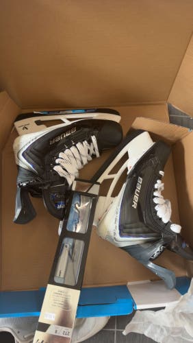 Blue 2025 Bauer Vapor Flylite Hockey Skates 8.5 (New)
