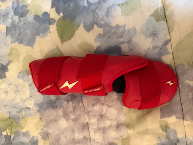 Red Senior Shin Guards (New)