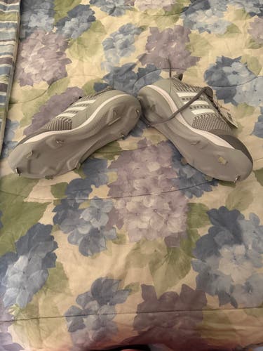 Gray Men's Adult Size M 11.0 (W 12.0) Adidas Low Top Metal (New)