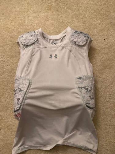 White Medium Under Armour football padded shirt (Used)