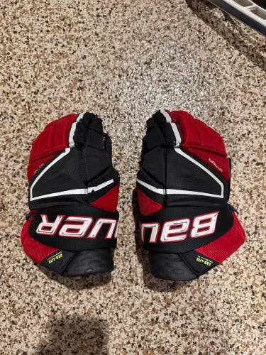 Bauer Vapor Hyperlite Gloves 14" (Used)