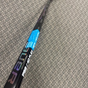 Junior Black Bauer Vapor Flylite Left Hand Hockey Stick P92 40 Flex (New)