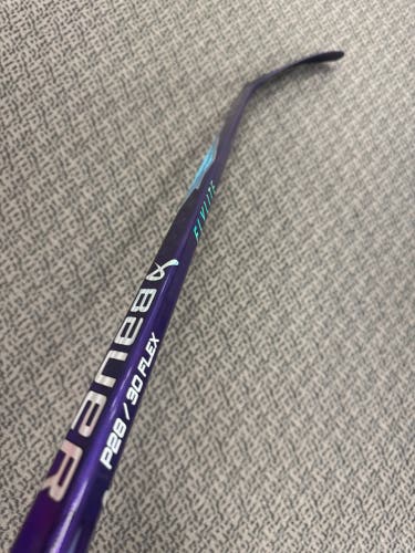 Junior Purple/Teal Bauer Vapor Flylite Left Hand Hockey Stick P28 30 Flex (New)