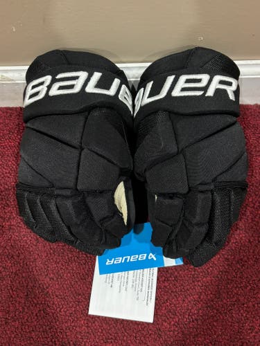 Bauer Vapor Hyperlite Gloves 12" (New) item#HYPVAP