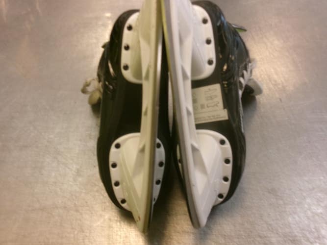 Used Bauer XLS Senior Hockey Skate Senior 6 11339-S000204718