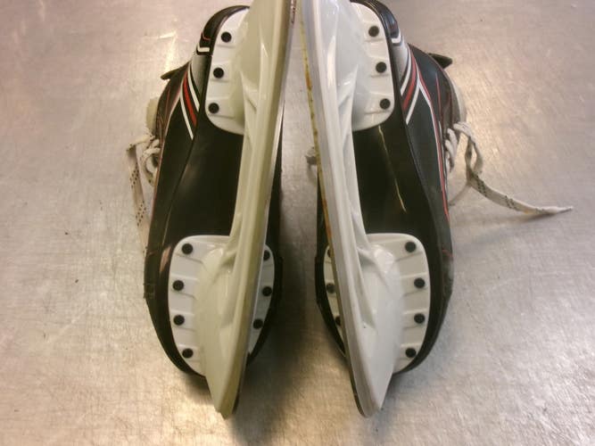 Used CCM FT340 Senior Hockey Skate Senior 5 11339-S000204717
