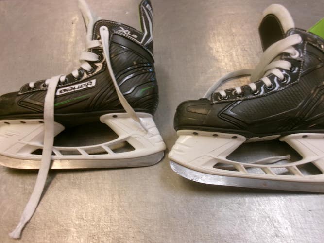 Used Bauer XLS Junior Hockey Skate Junior 03 11339-S000204413