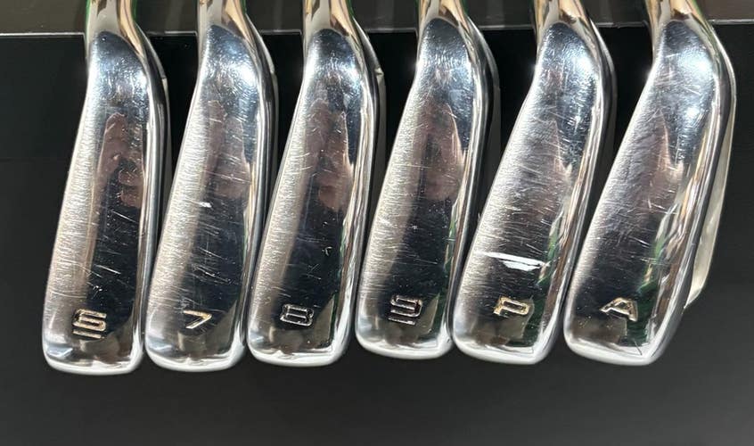 Callaway Elyte X Iron Set 6-GW Senior Ventus Blue 50g RH Used