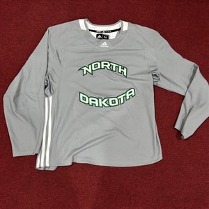 Gray Size 56 Men's Adidas Jersey (New) item#PRAC99