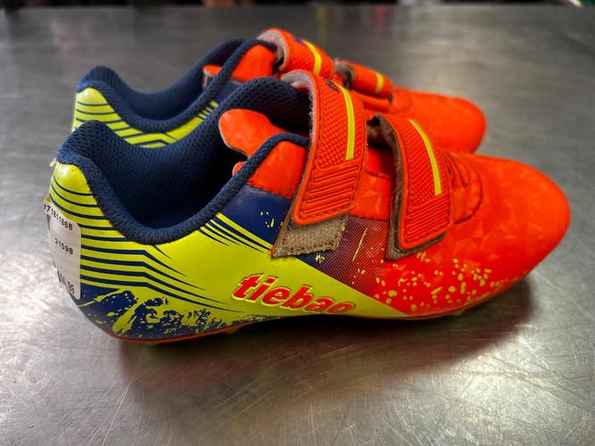 Used Soccer Cleats Orange Junior 01.5 11868-S000070811