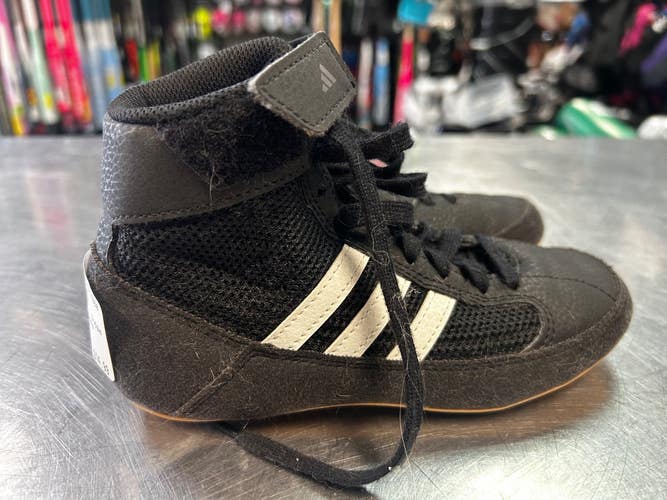 Used Adidas Wrestling Shoes Black Youth 13.0 11868-S000070792