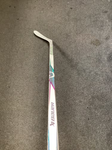 Senior Bauer Proto2 Left Hand Hockey Stick P28 77 Flex (New)