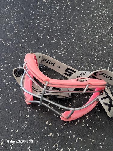 Used STX 4SIGHT PLUS Lacrosse Facial Protect Pink Senior 11849-S000042210