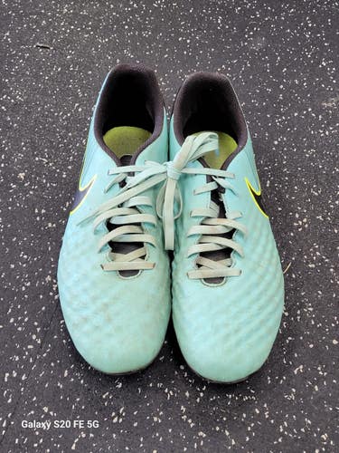 Used Nike Soccer Cleats Teal Youth 10.0 11849-S000042177