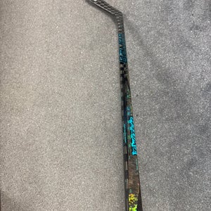 Senior Bauer Twitch Left Hand Hockey Stick P28 70 Flex (New)