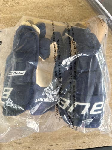 Bauer Pro Series Gloves 13" (New)