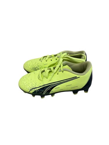 Used Puma ULTRA Soccer Cleats Neon Green Youth 11.0 11692-S000152837