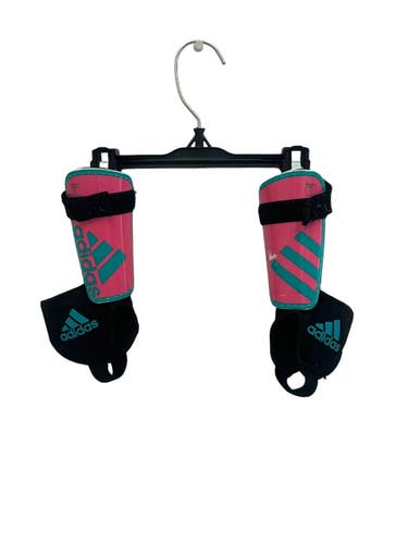 Used Adidas Soccer Shin Guards Youth Pink SM 11692-S000154547