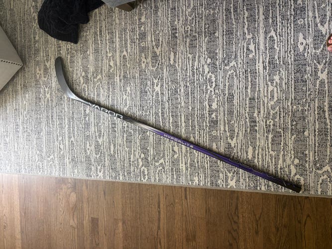 Senior Bauer Vapor Hyperlite 2 Left Hand Hockey Stick P88 65 Flex (New)