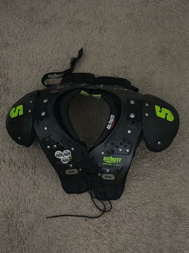Medium Youth Schutt Y Flex 2.0 Shoulder Pads (New)