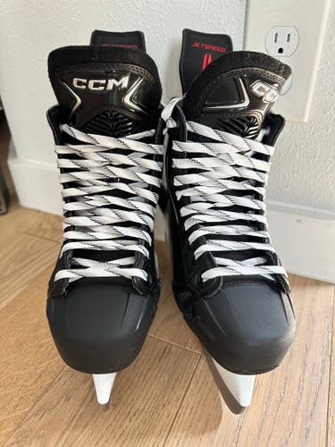 CCM JetSpeed FT880 Hockey Skates Regular Width 6 (New) -- Professionally sharpened