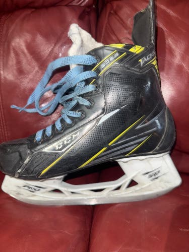 2016 CCM Tacks 3092 Hockey Skates 6 (Used)