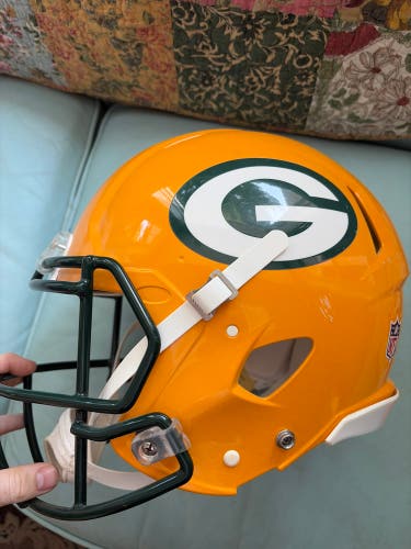 Gold Adult Large Riddell Speed Helmet (New)