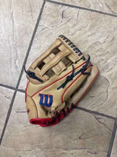 Wilson A500 RH Infield Baseball Glove 12" (Used)