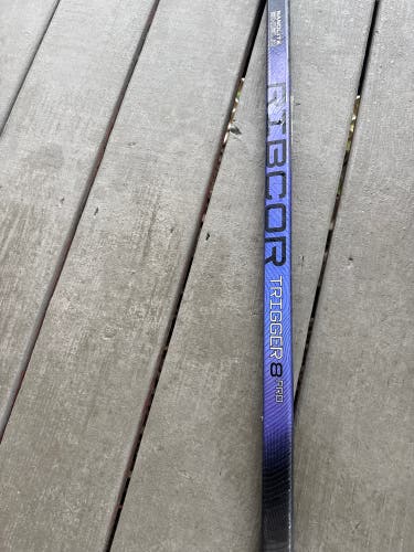 Senior CCM Ribcor Trigger 9 Pro Right Handed Hockey Stick P29 30 Flex (New)