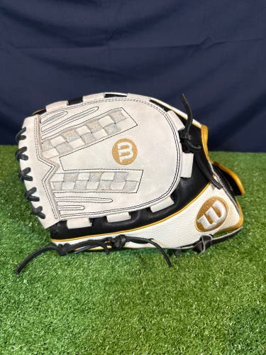 Wilson A2000 LH Pitcher's Softball Glove 12.5" (New)
