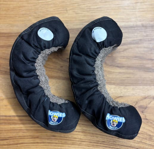 Howies Hockey Skate Soakers - Senior Size (Excellent Condition)