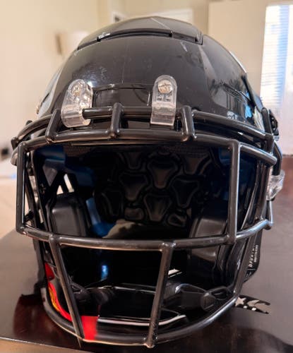 Youth Medium Schutt F7 LX1 Helmet (Used)