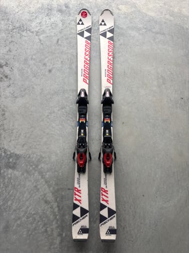 Fischer Progressor XTR 160 cm Skis With Fischer RS 10 Bindings (Used)