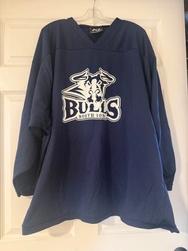 (Used) NORTHERN IOWA BULLS practice jersey 38 Size XL
