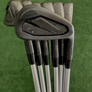 Mizuno JPX 925 Black Forged Iron Set 4-P / KBS $-Taper 130 Extra Stiff
