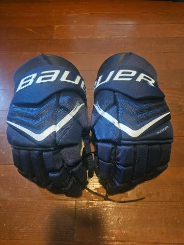 Bauer Vapor Flylite Gloves 12" (Used)