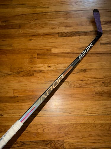 Junior Bauer Vapor Hyperlite Hockey Stick Left Hand P92 50 Flex (Used)