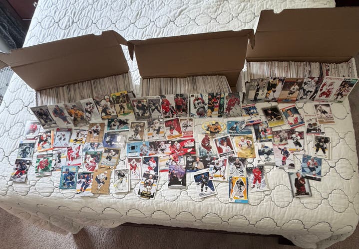 2,000+ NHL hockey cards