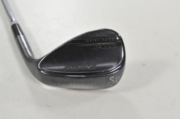 Cleveland RTX Zipcore Black Satin 54*-10 Wedge Right DG Spinner Steel #222594