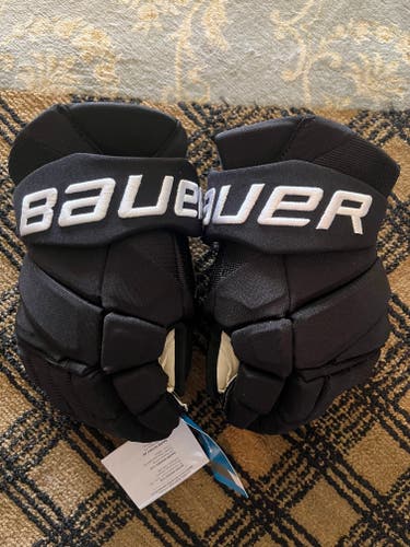 BAUER HYPERLITE PRO STOCK GLOVES 14” DEVILS LUKE HUGHES