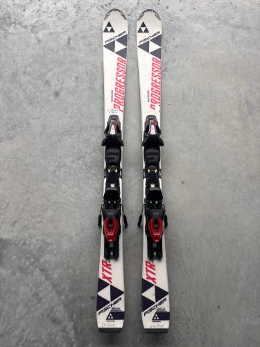 Fischer Progressor XTR 130 cm Skis With Fischer RS 10 Bindings (Used)